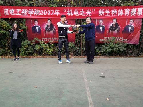 MICHAEL KORS官网