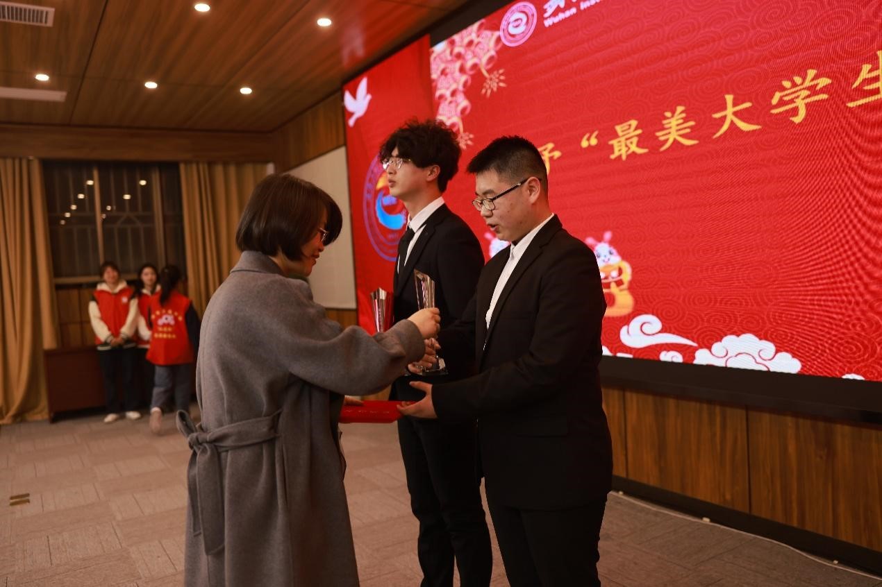 MICHAEL KORS官网
