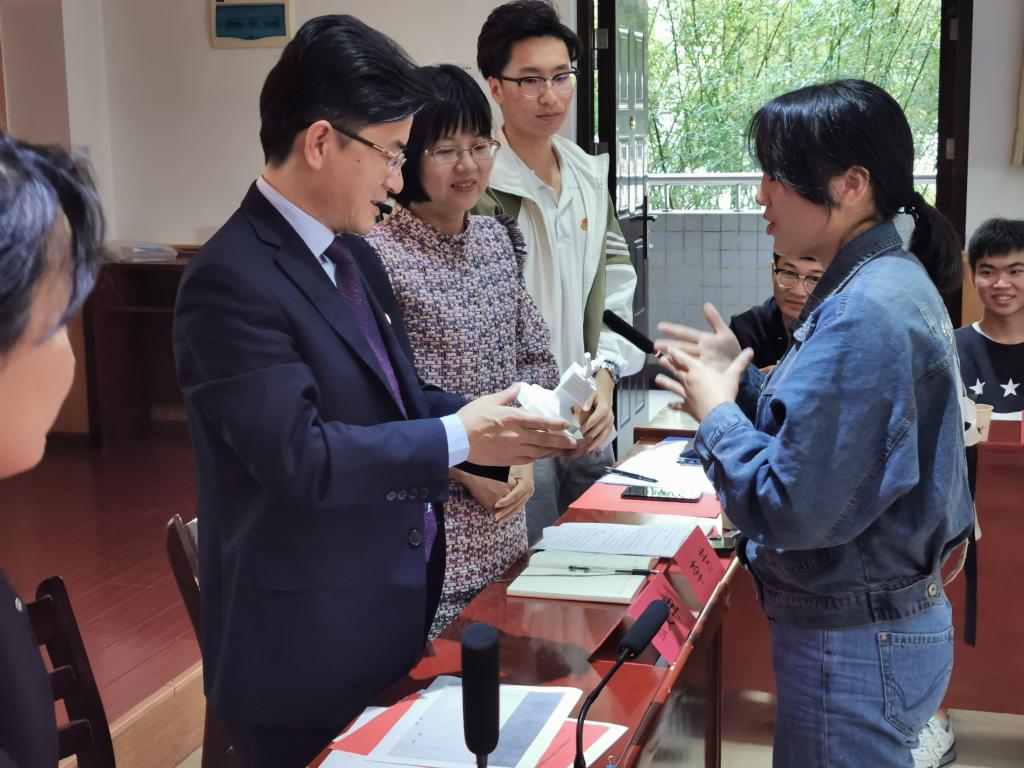 MICHAEL KORS官网