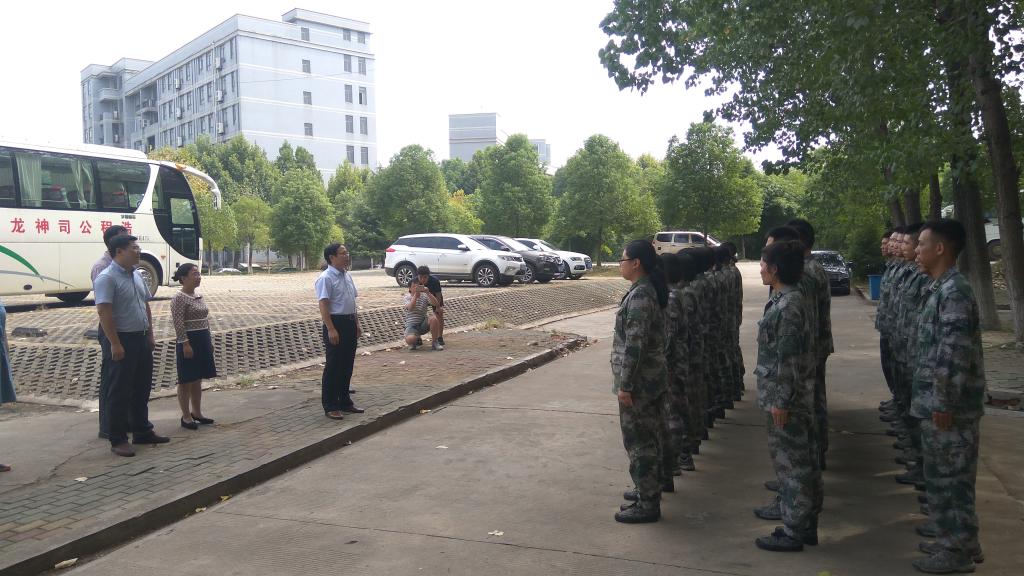 MICHAEL KORS官网