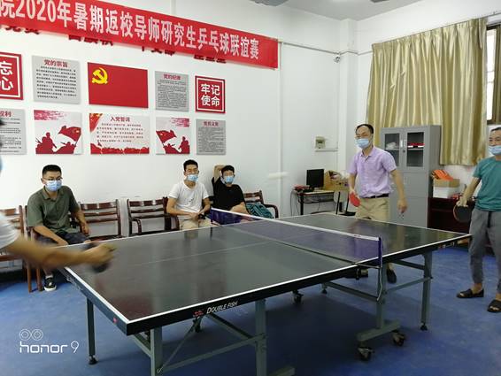 MICHAEL KORS官网